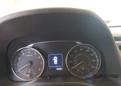 2018 Hyundai Elantra Value Edition z USA, uszkodzony, nr VIN 5NPD84LF0JH225542